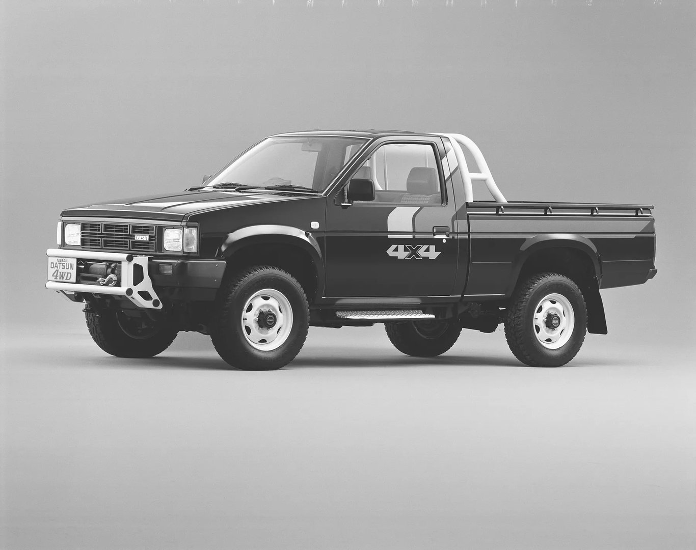 Nissan_Pick_Up_1_generation__Pickup_single-cab__3.jpg