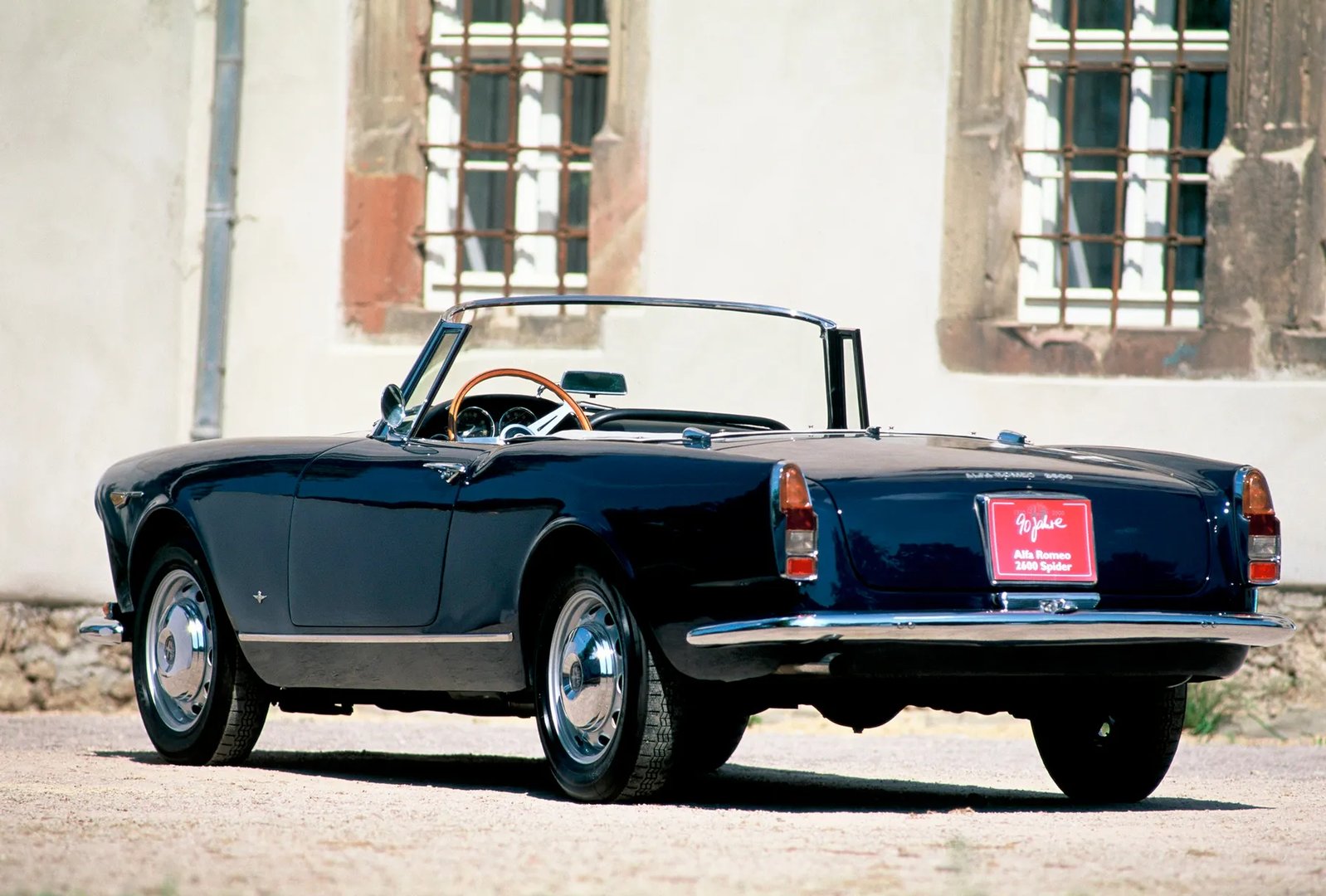 Alfa Romeo_2600_1_generation__Cabrio__1.jpg