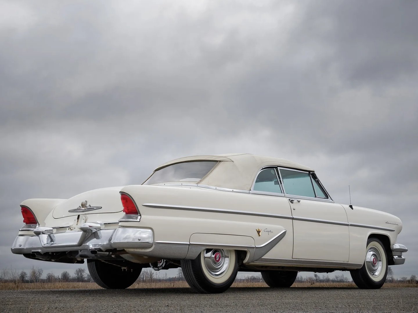 Lincoln_Capri_1_generation__Cabrio__3.jpg