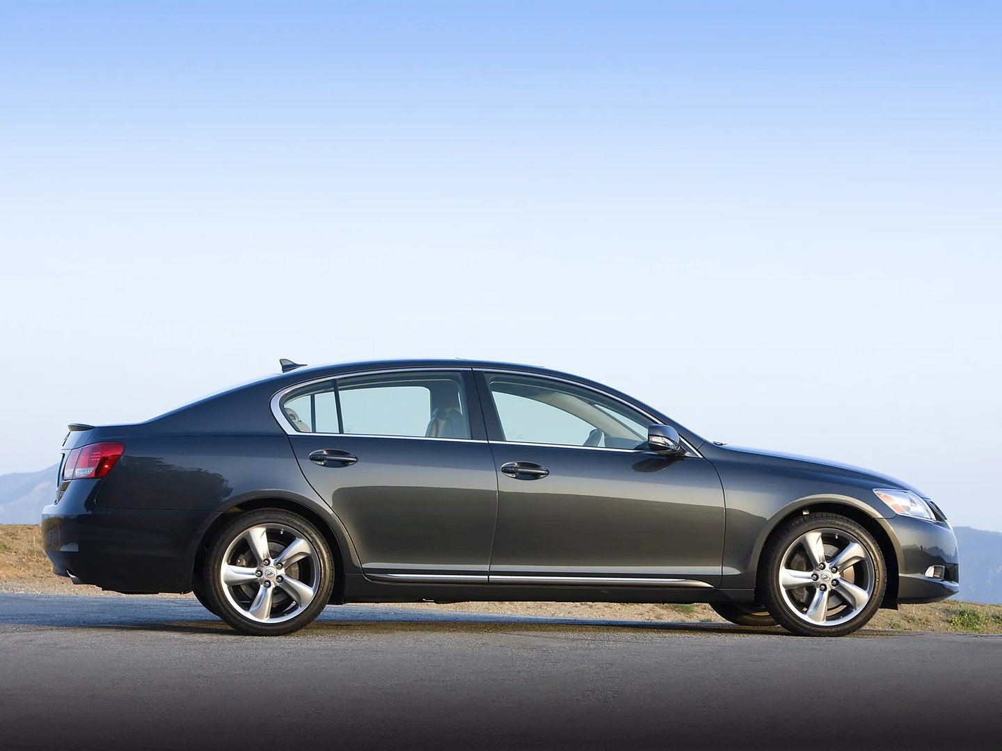 Lexus_GS_3_generation_restyling__Sedan__11.jpg