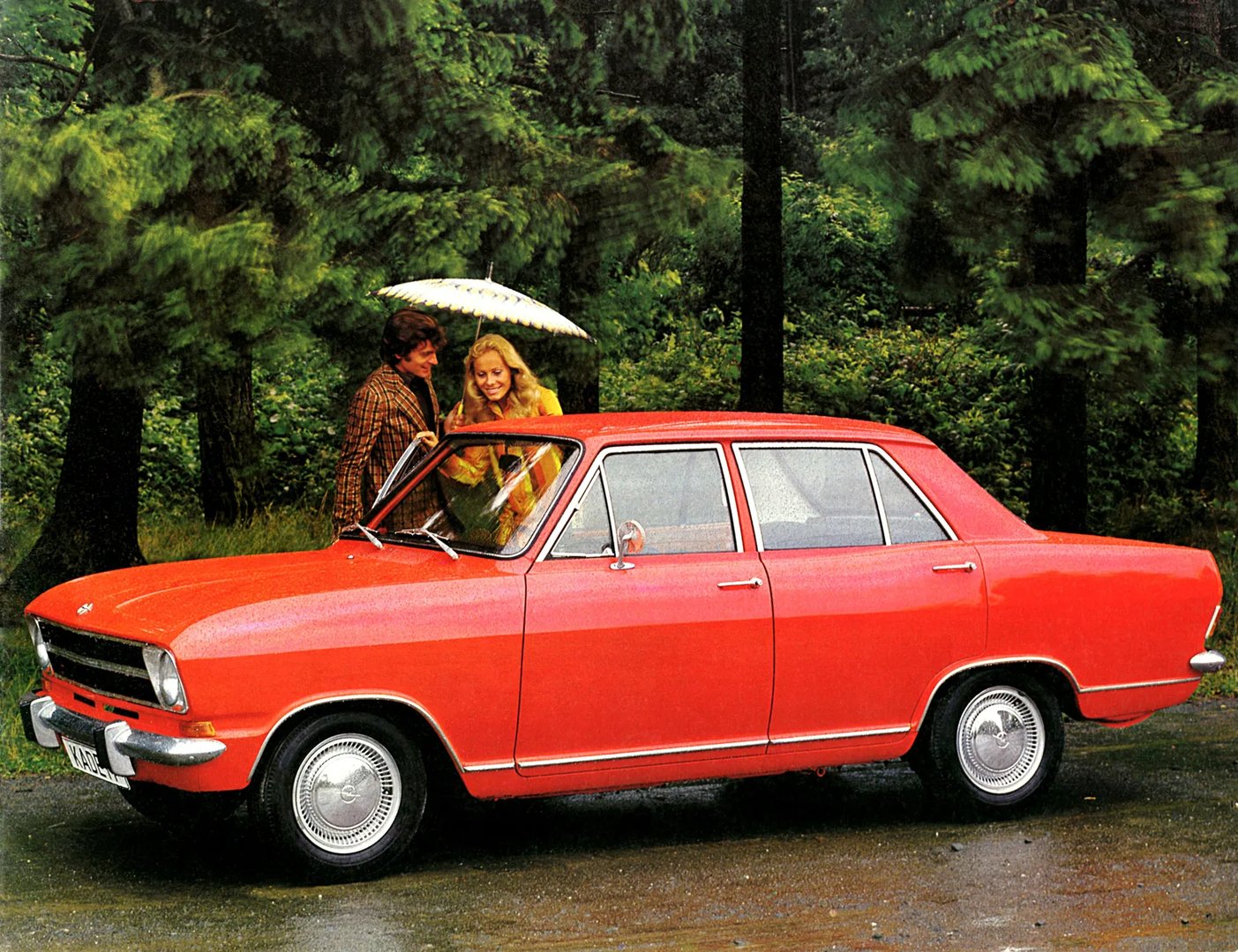 Opel_Kadett_2_generation__Sedan__1.jpg