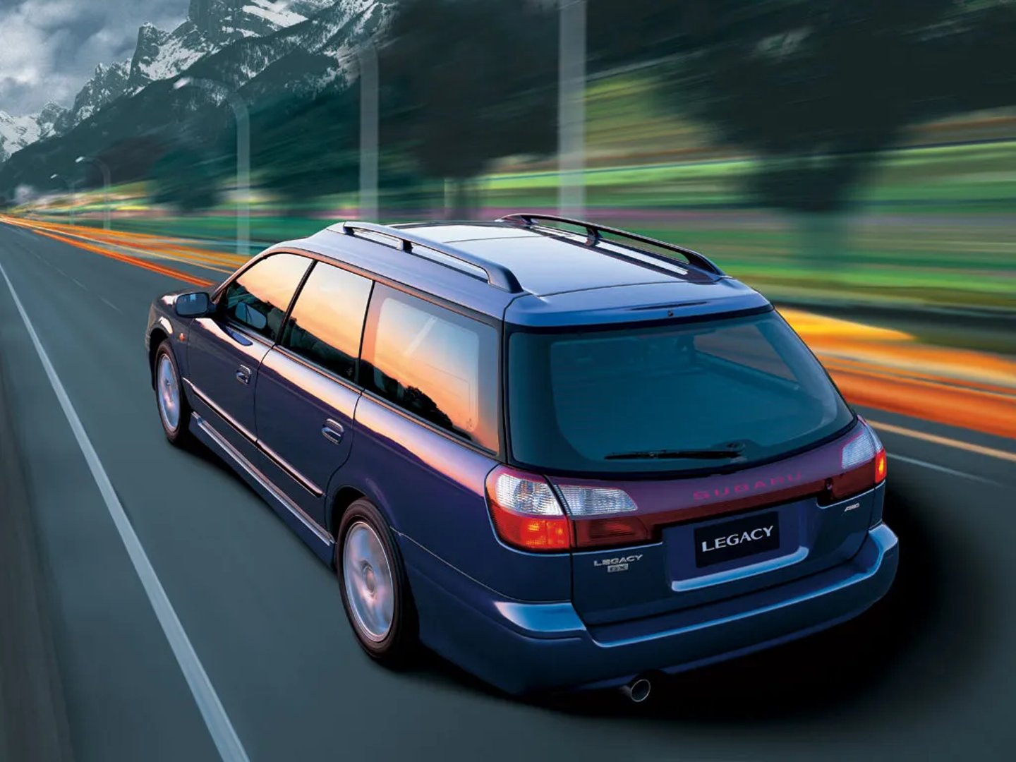 Subaru_Legacy_3_generation__Estate_5-door__9.jpg