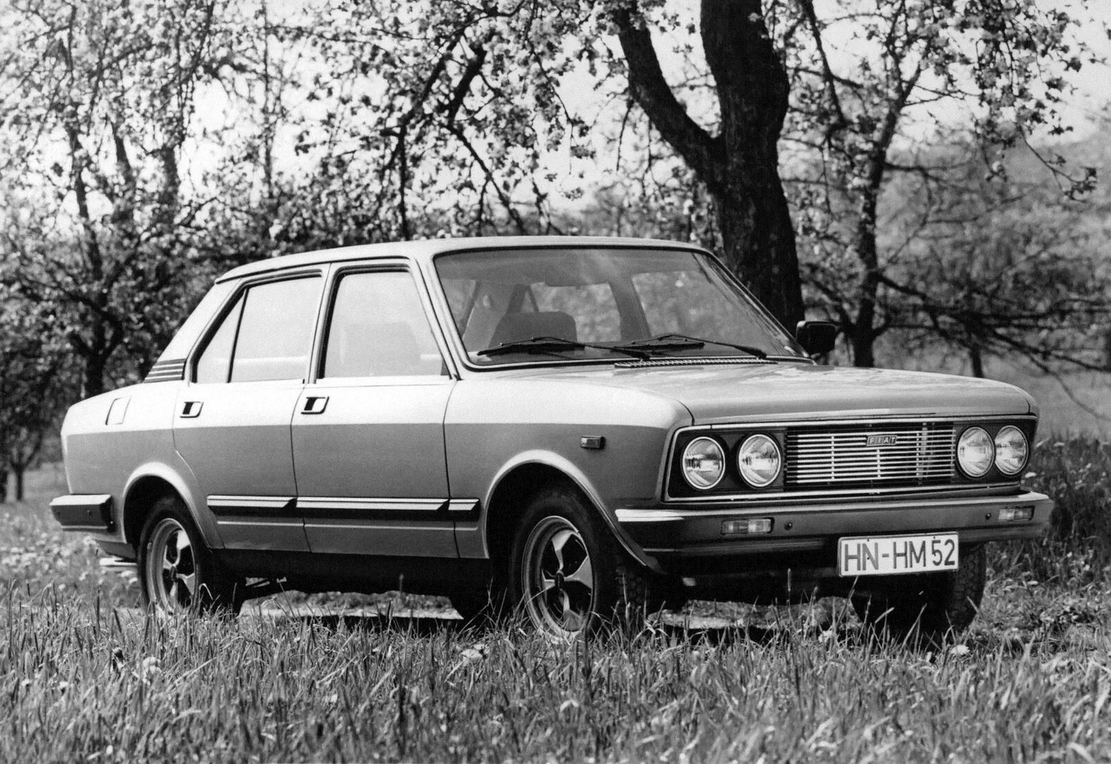 Fiat_132_1_generation__Sedan__4.jpg