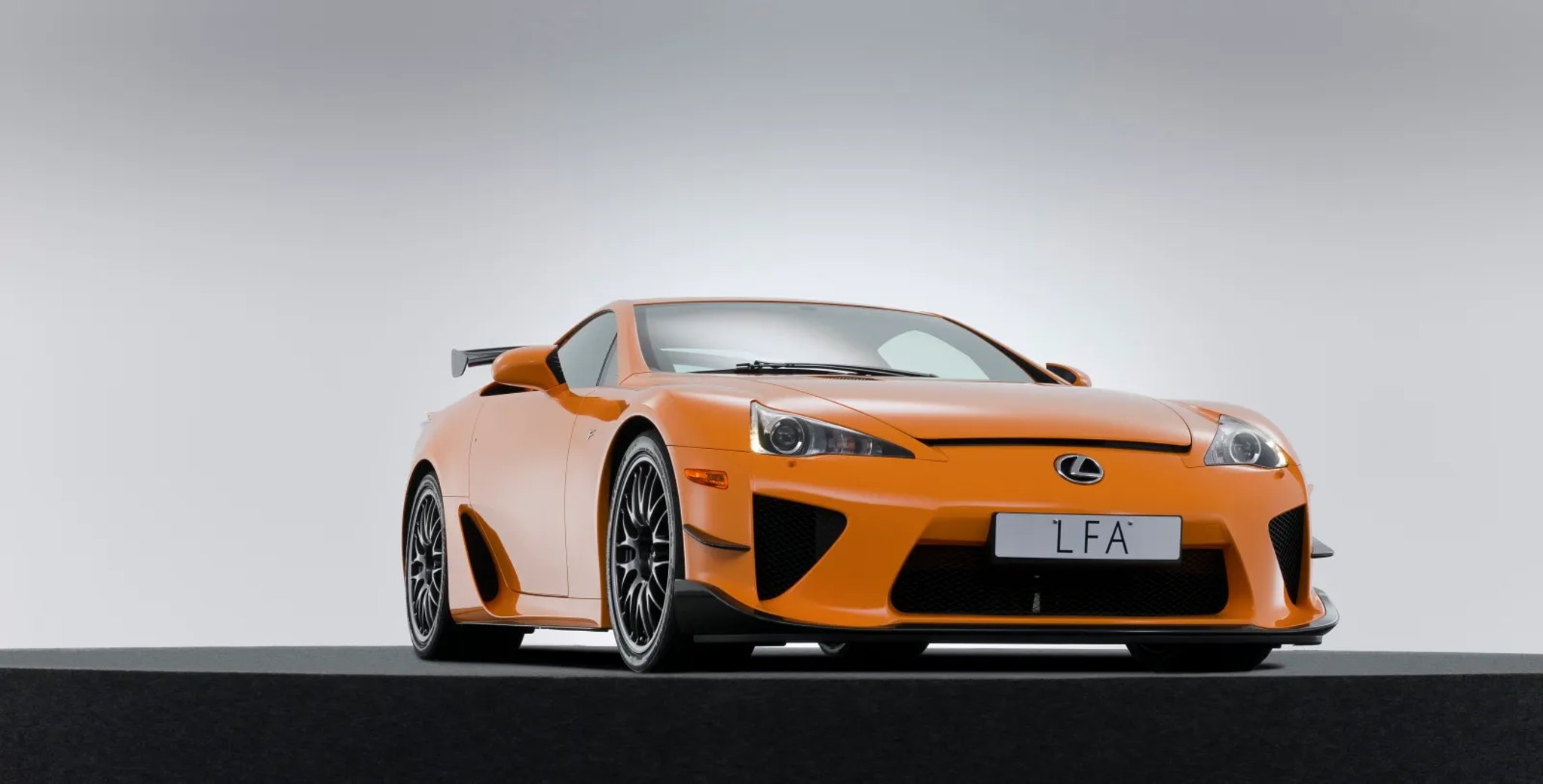 Lexus_LFA_1_generation__Coupe__10.jpg