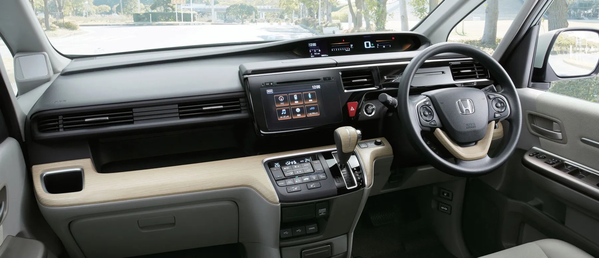 Honda_Stepwgn_5_generation__Minivan__7.jpg