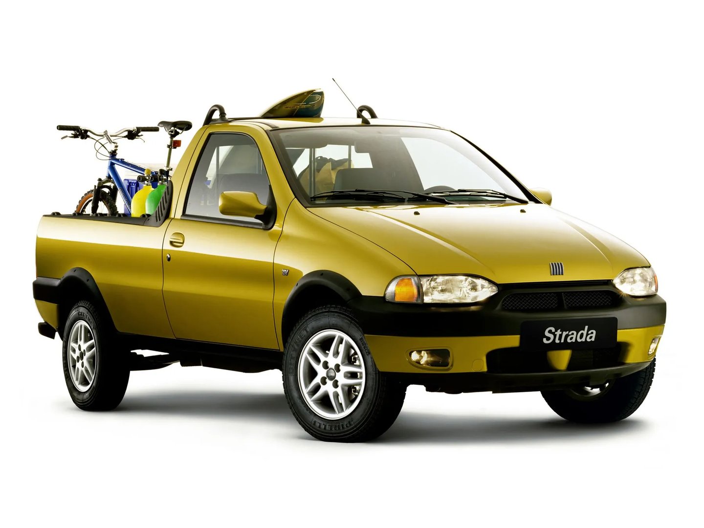 Fiat_Strada_1_generation__Pickup_single-cab__4.jpg