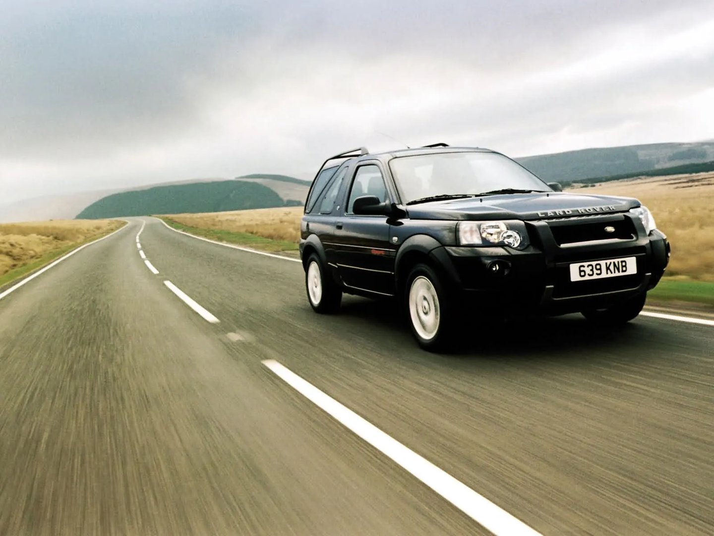 Land Rover_Freelander_1_generation_restyling__SUV_3-doors__4.jpg