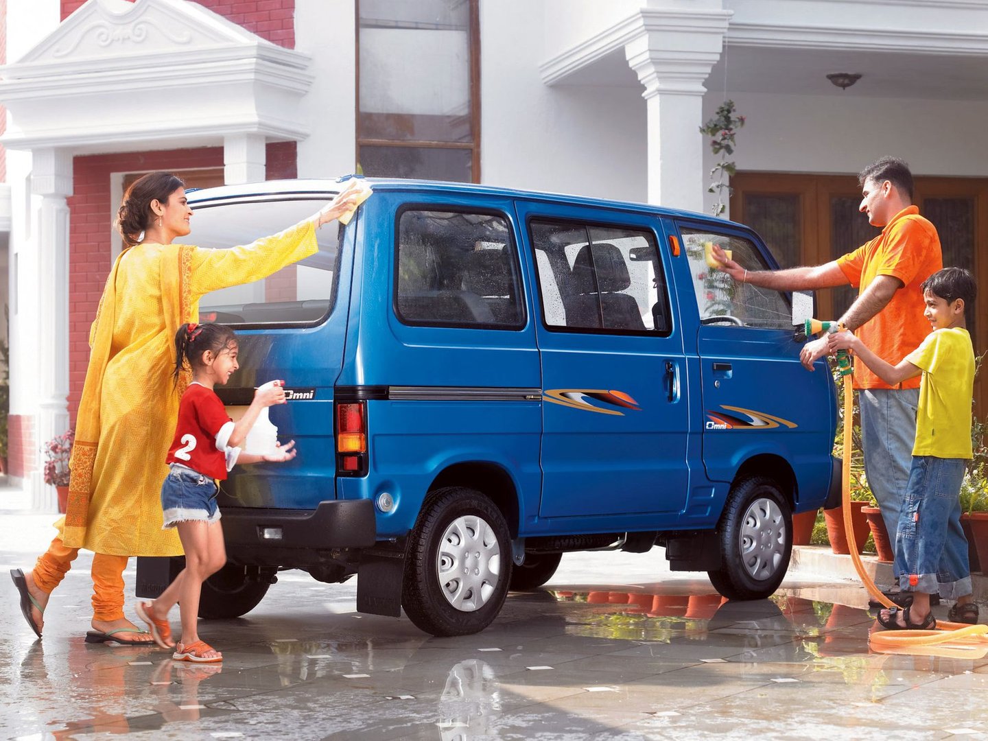 maruti_Omni_1_generation__Compact_Van__1.jpg