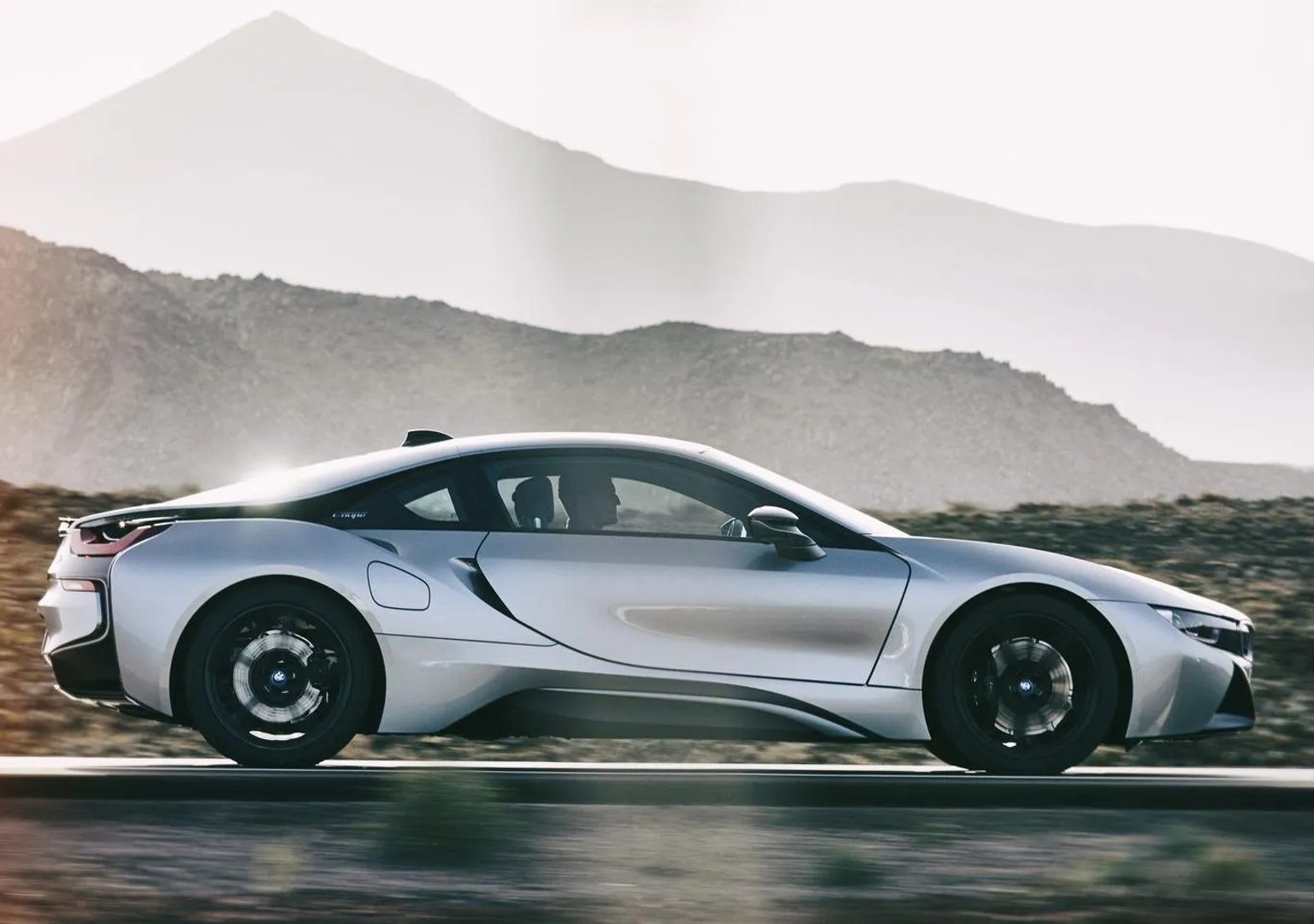 BMW_i8_1_generation_restyling__Coupe__2.jpg