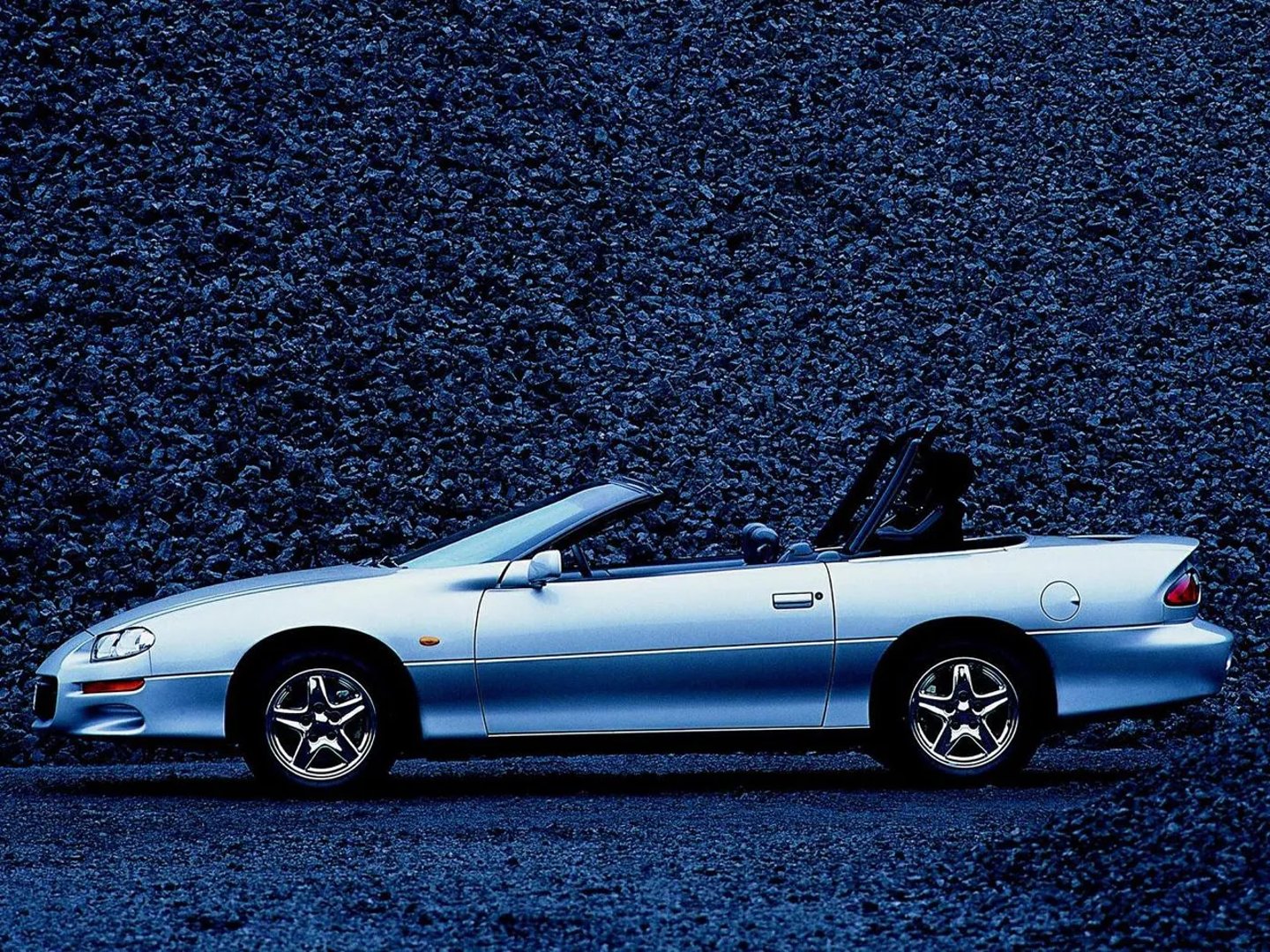Chevrolet_Camaro_4_generation_restyling__Cabrio__11.jpg