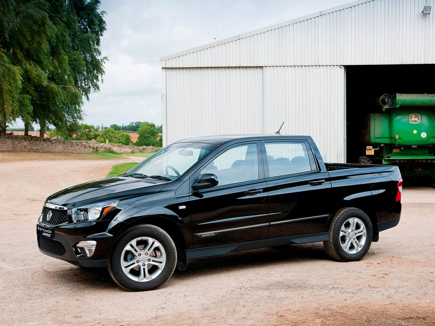 ssangyong_Korando_Sports_1_generation__Pickup_double-cab__23.jpg