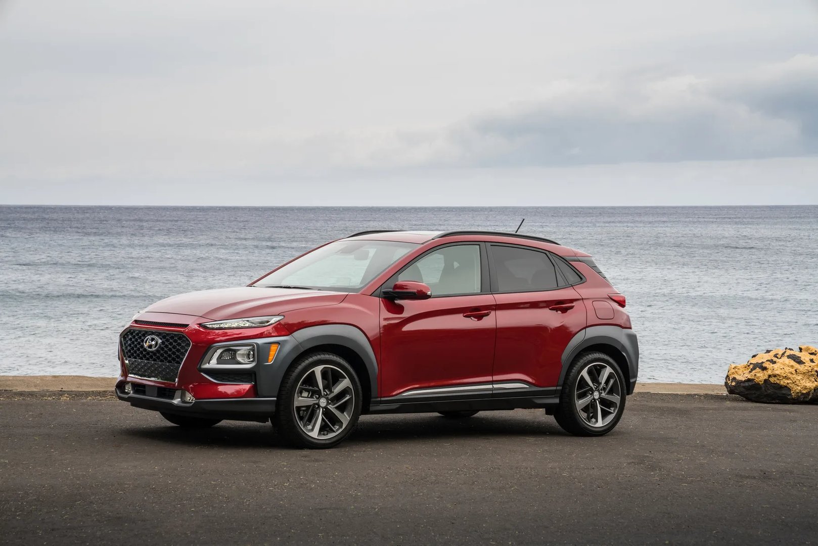 Hyundai_Kona_1_generation__SUV_5-doors__11.jpg
