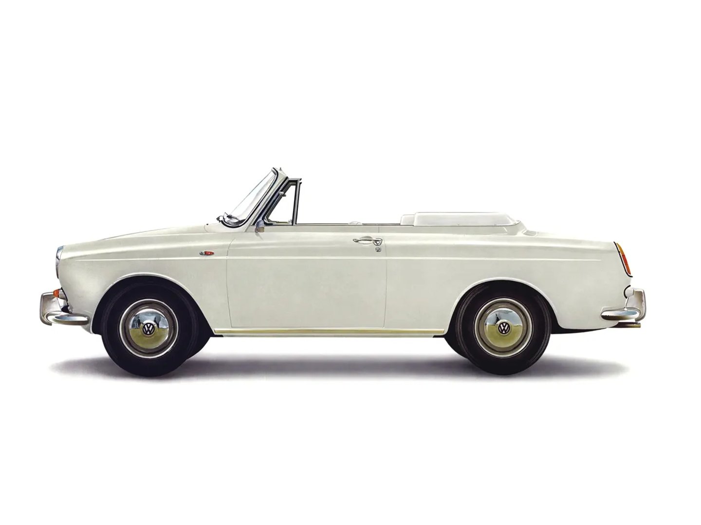 Volkswagen_Type_3_1_generation__Cabrio__5.jpg
