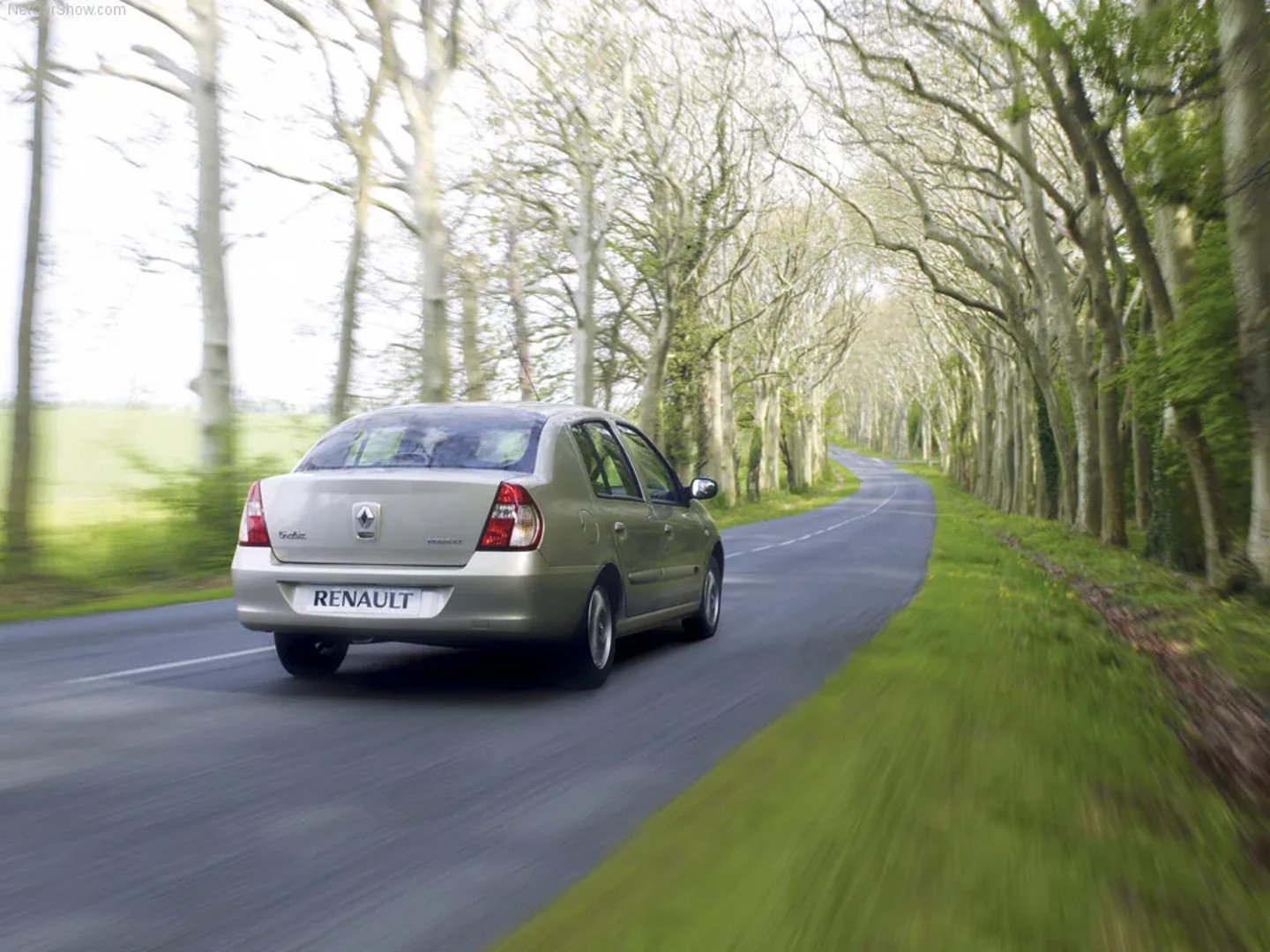 Renault_Thalia_1_generation_restyling_2__Sedan__3.jpg