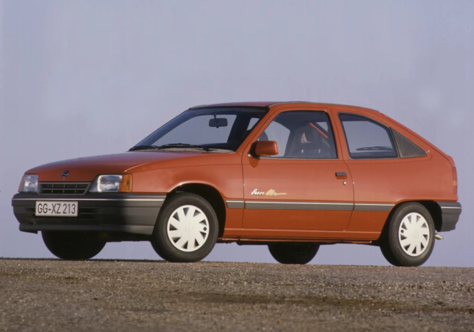 Opel_Kadett_5_generation_restyling__Hatchback_3-door__7.jpg