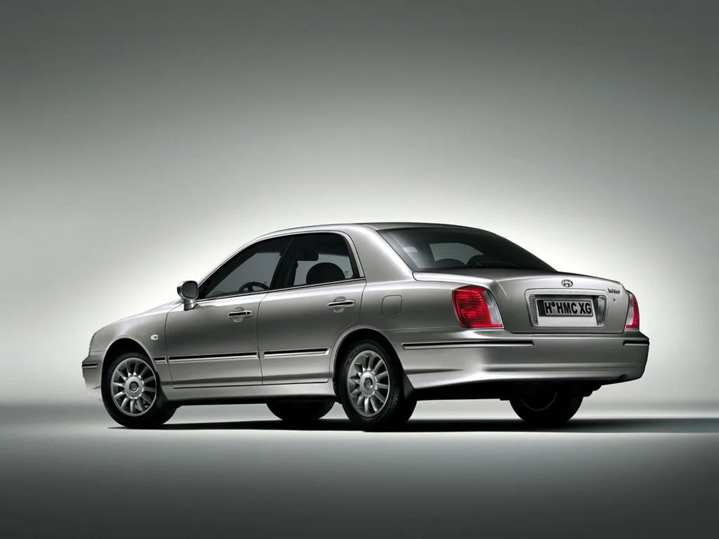 Hyundai_Grandeur_3_generation_restyling__Sedan__2.jpg