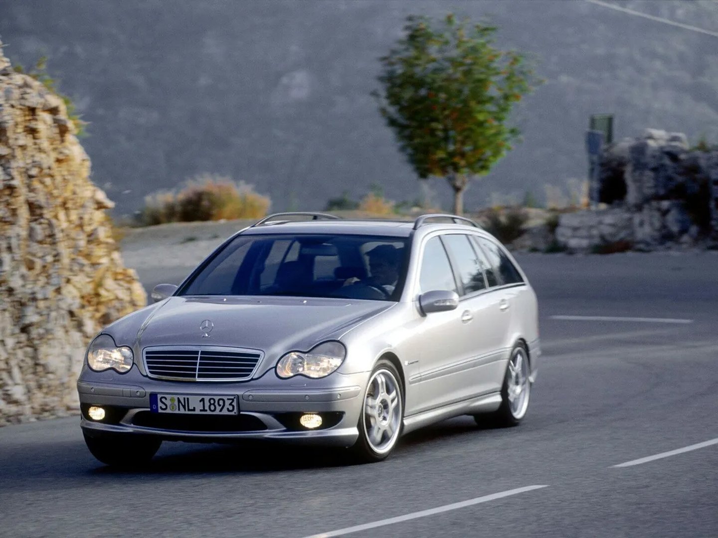 Mercedes_C-Class_AMG_2_generation__Estate_5-door__4.jpg