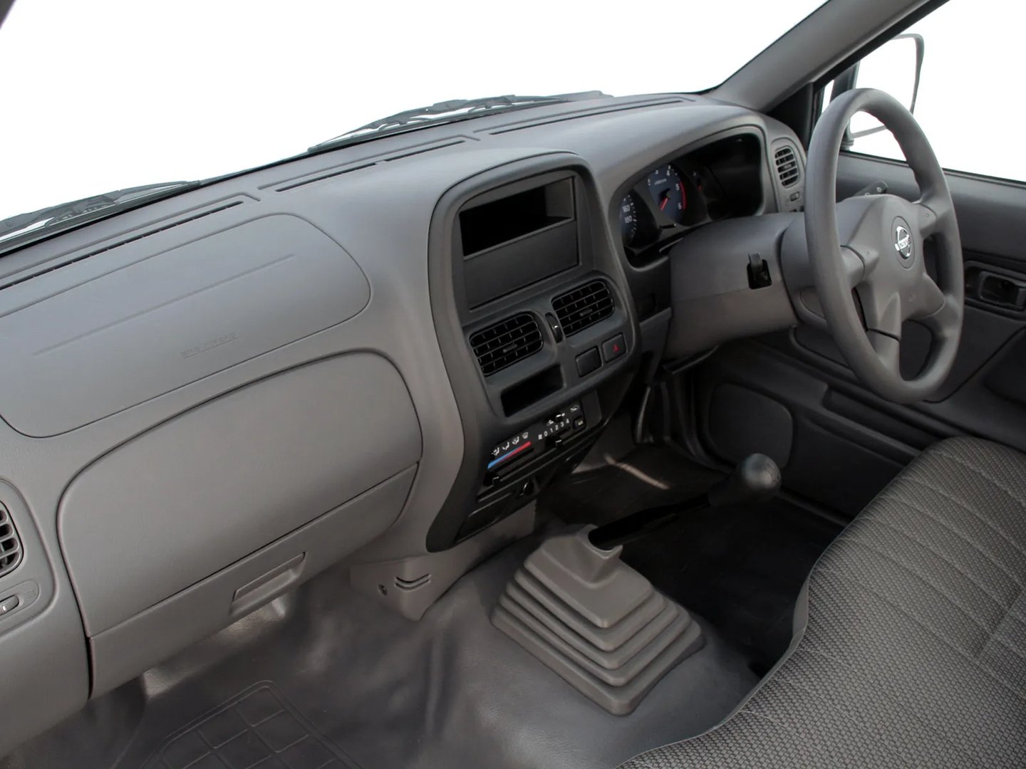 Nissan_NP300_1_generation__Pickup_single-cab__11.jpg