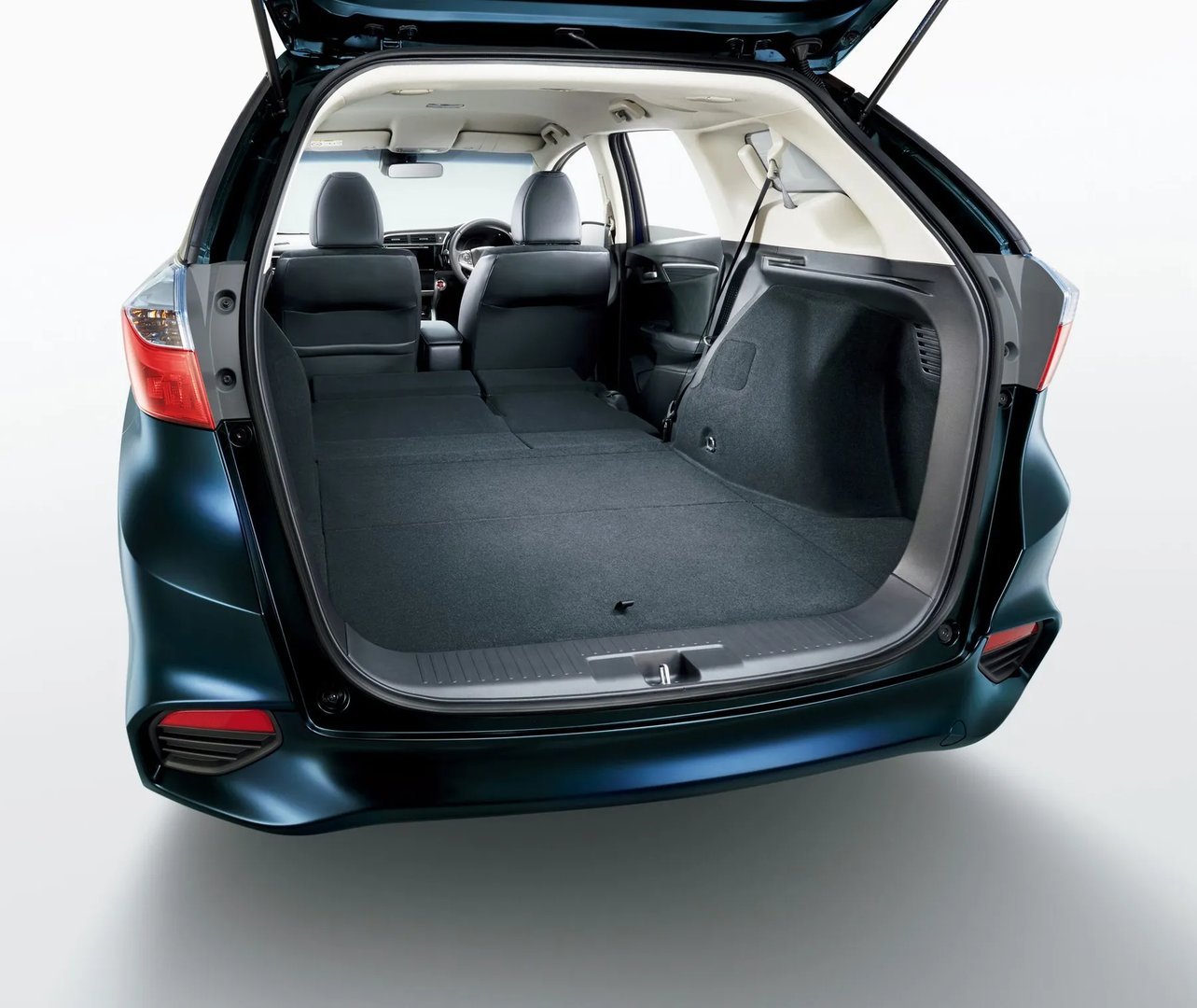 Honda_Shuttle_2_generation__Estate_5-door__5.jpg