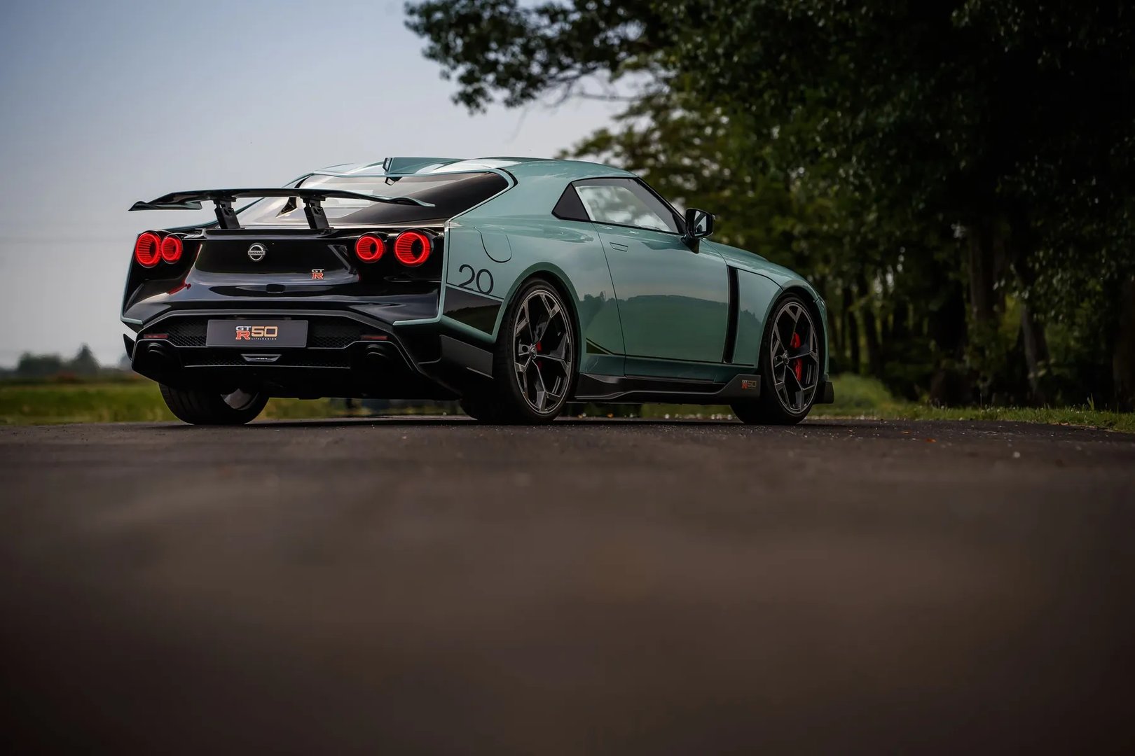 Nissan_GT-R50_by_Italdesign_1_generation__Coupe__8.jpg