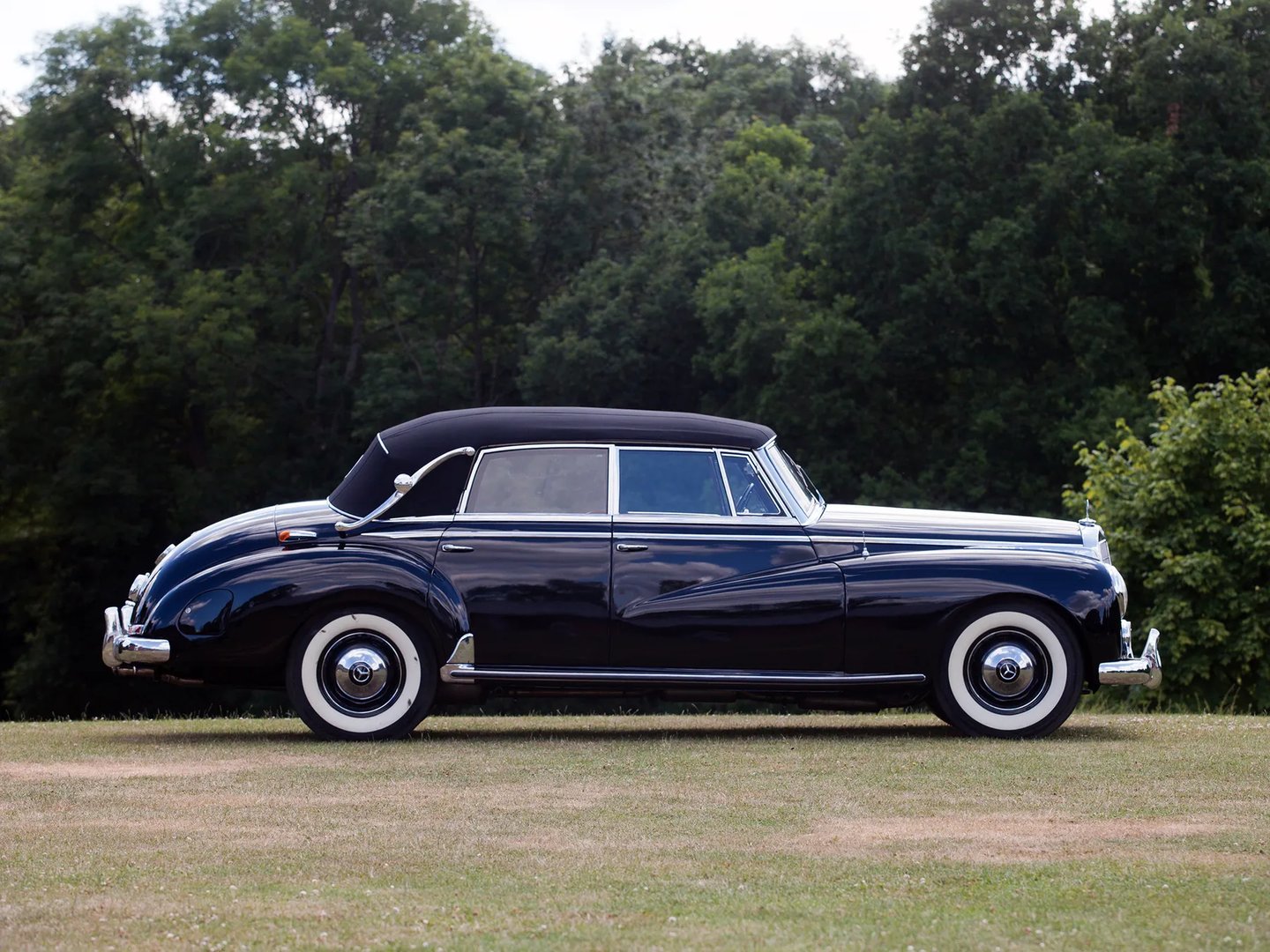 Mercedes_W186_1_generation__Cabrio__5.jpg