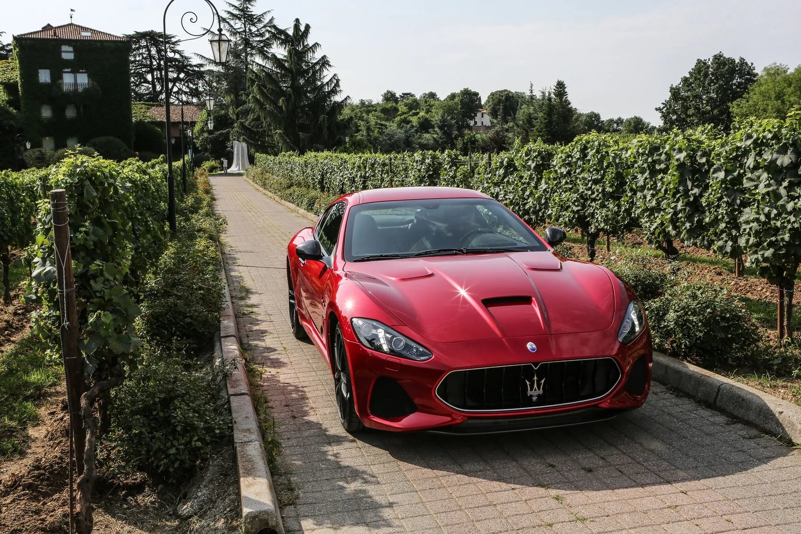 Maserati_GranTurismo_1_generation_restyling__Coupe__4.jpg
