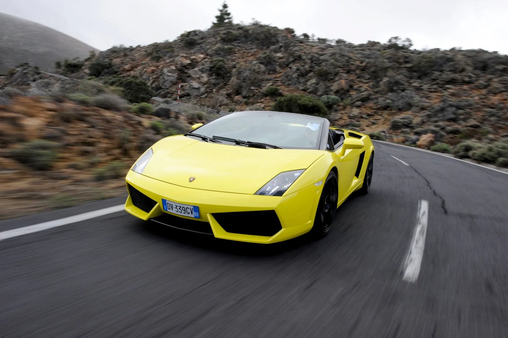 Lamborghini_Gallardo_1_generation_restyling__Roadster__1.jpg