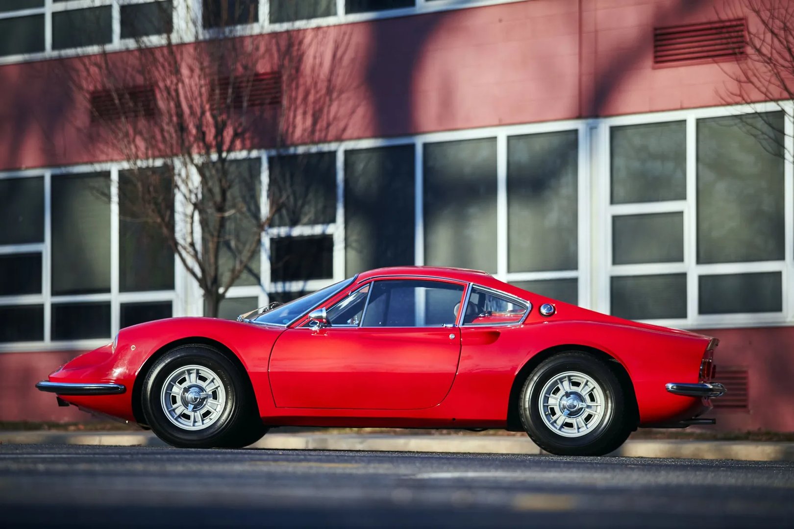 Ferrari_Dino_206_GT_1_generation__Coupe__13.jpg