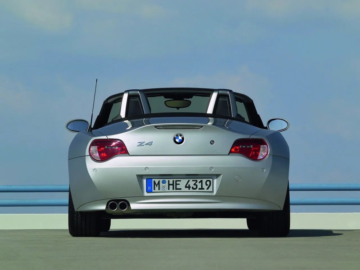 BMW_Z4_1_generation_restyling__Roadster__4.jpg