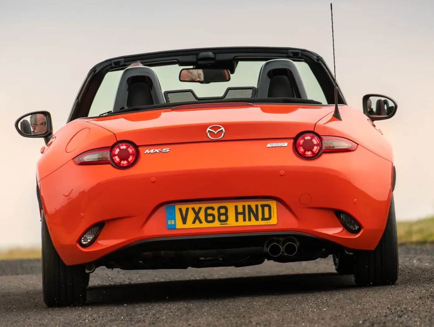 Mazda_MX-5_4_generation_restyling_1__Roadster__8.jpg