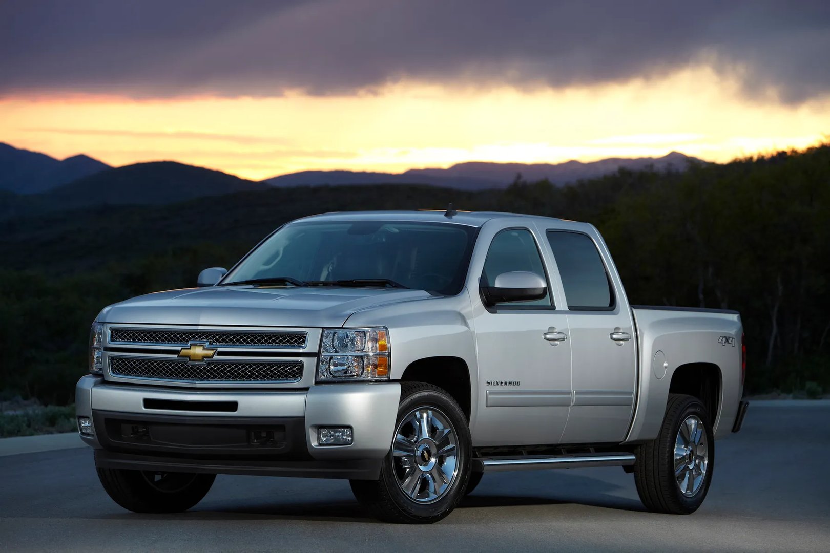 Chevrolet_Silverado_2_generation__Pickup_double-cab__3.jpg