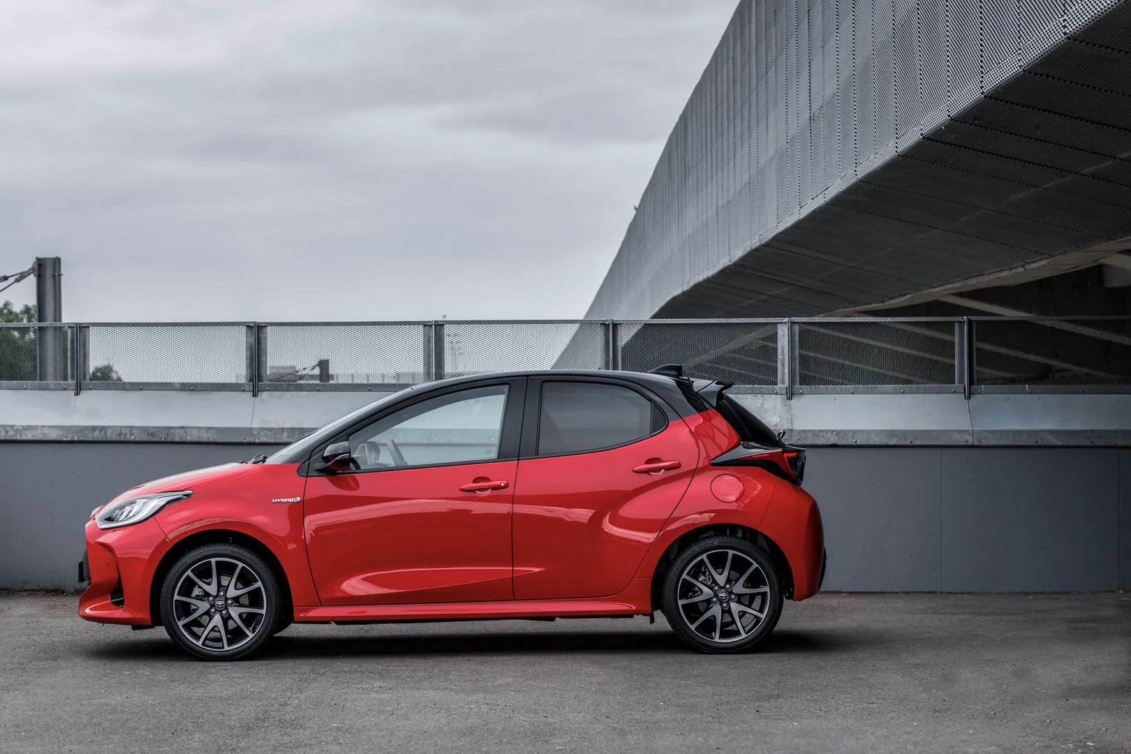 Toyota_Yaris_4_generation__Mini_5-doors__4.jpg