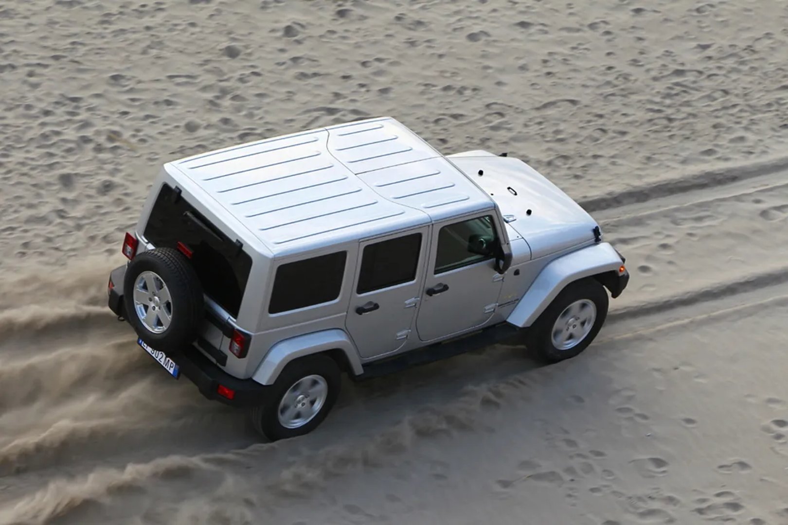 Jeep_Wrangler_3_generation__SUV_5-doors__7.jpg