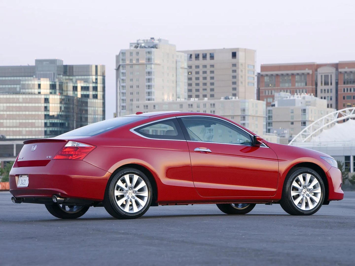 Honda_Accord_(USA)_8_generation__Coupe__12.jpg