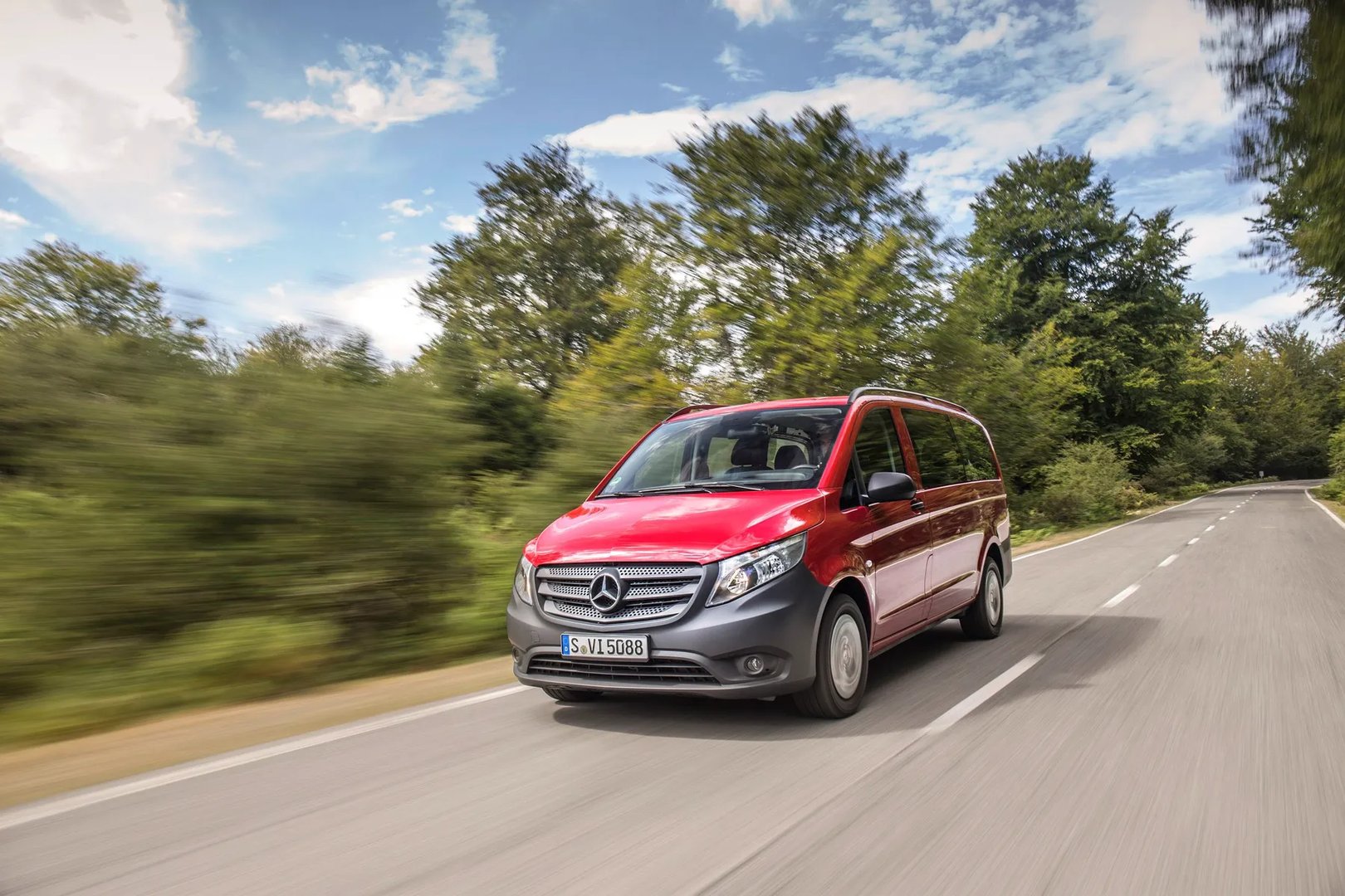 Mercedes_Vito_3_generation__Minivan__7.jpg