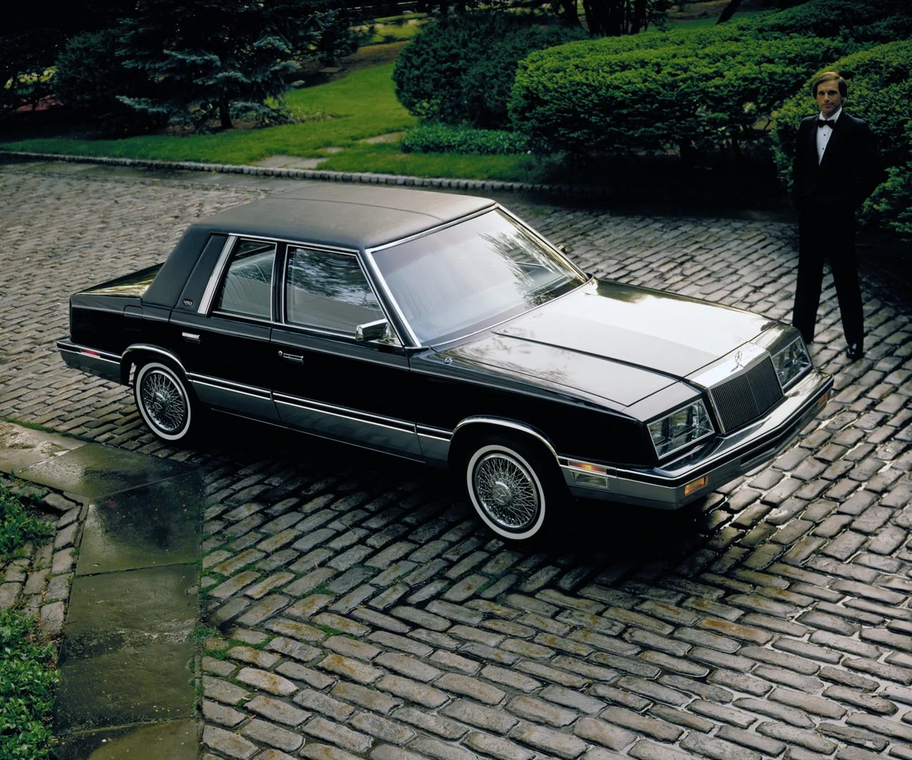 Chrysler_LeBaron_2_generation__Sedan__3.jpg