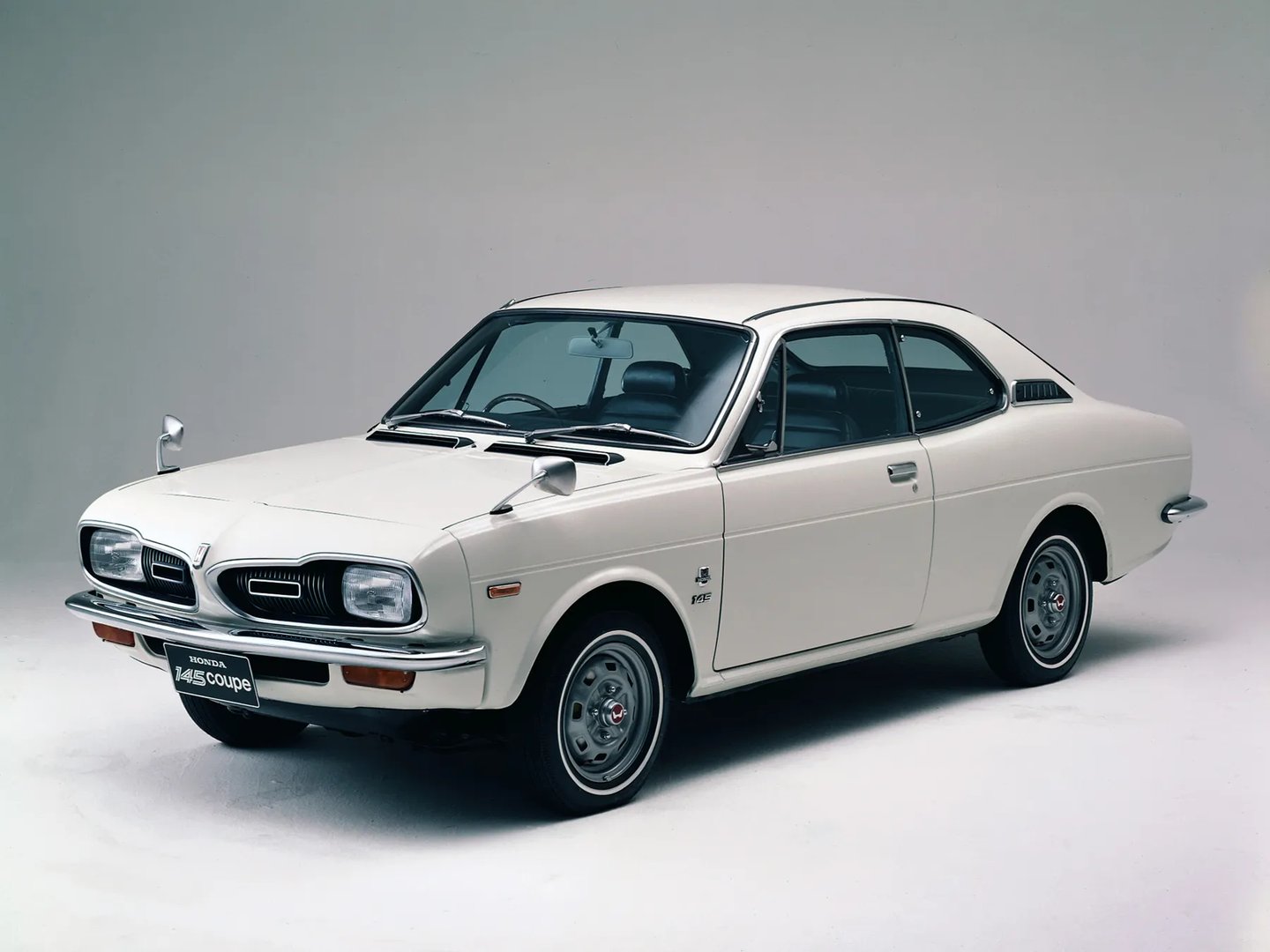 Honda_145_1_generation__Coupe__2.jpg
