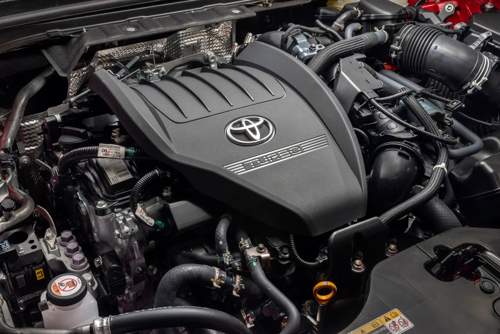Toyota_Crown_16_generation__SUV_Coupe__11.jpg