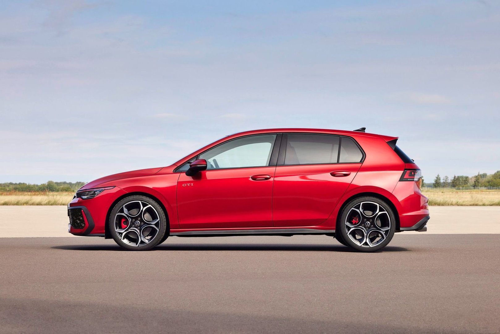 volkswagen_Golf_GTI_8_generation_restyling__Hatchback_5-door__3.jpg