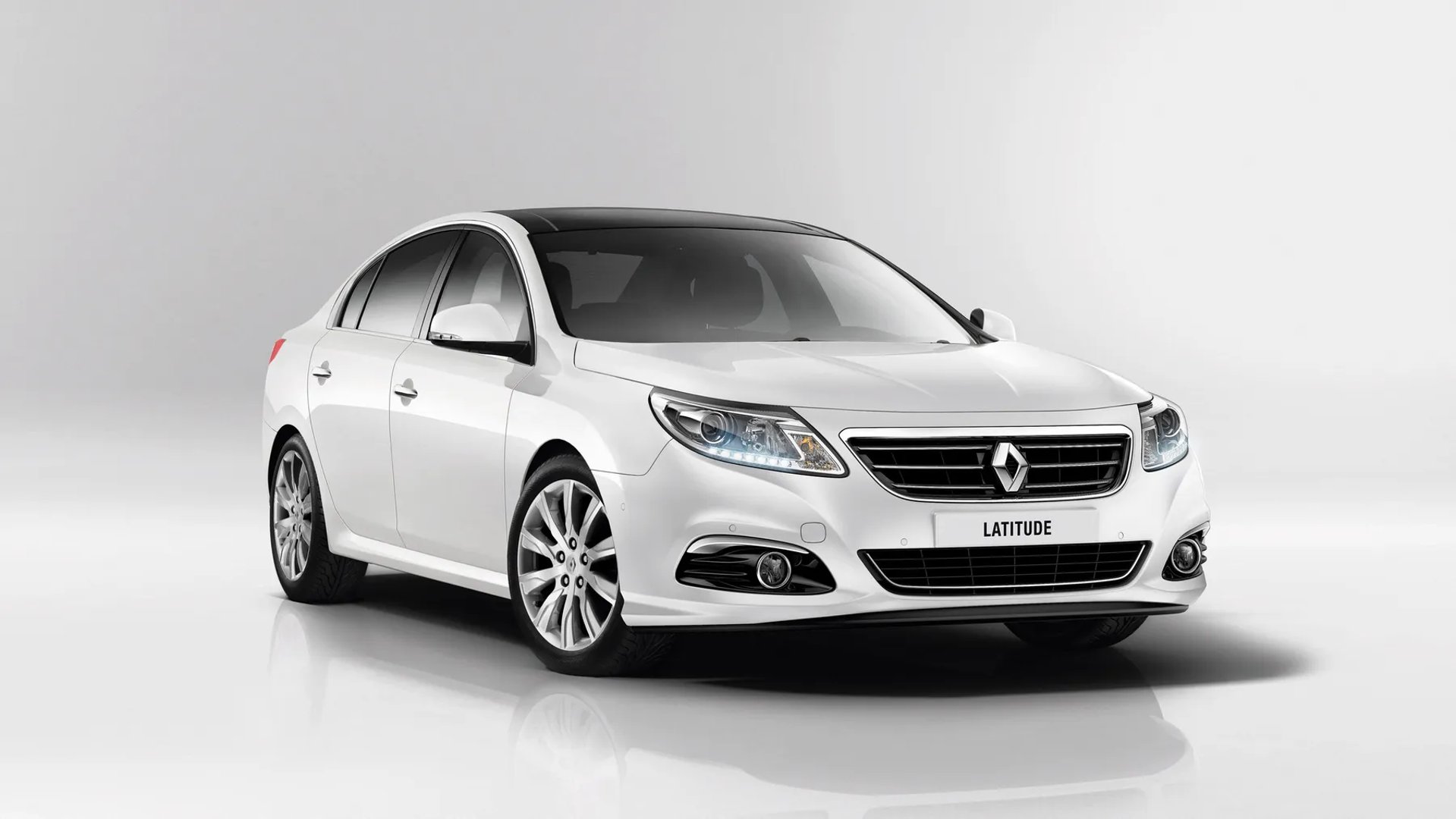 1 generation, restyling 
