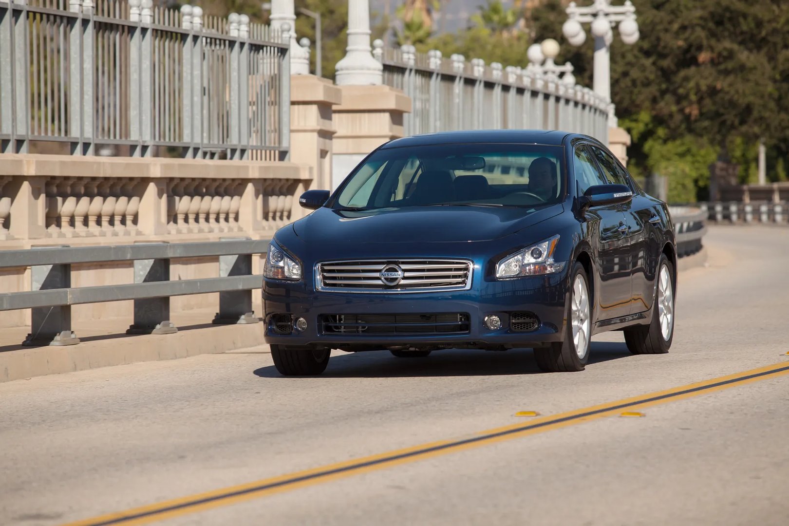 Nissan_Maxima_7_generation_restyling__Sedan__6.jpg