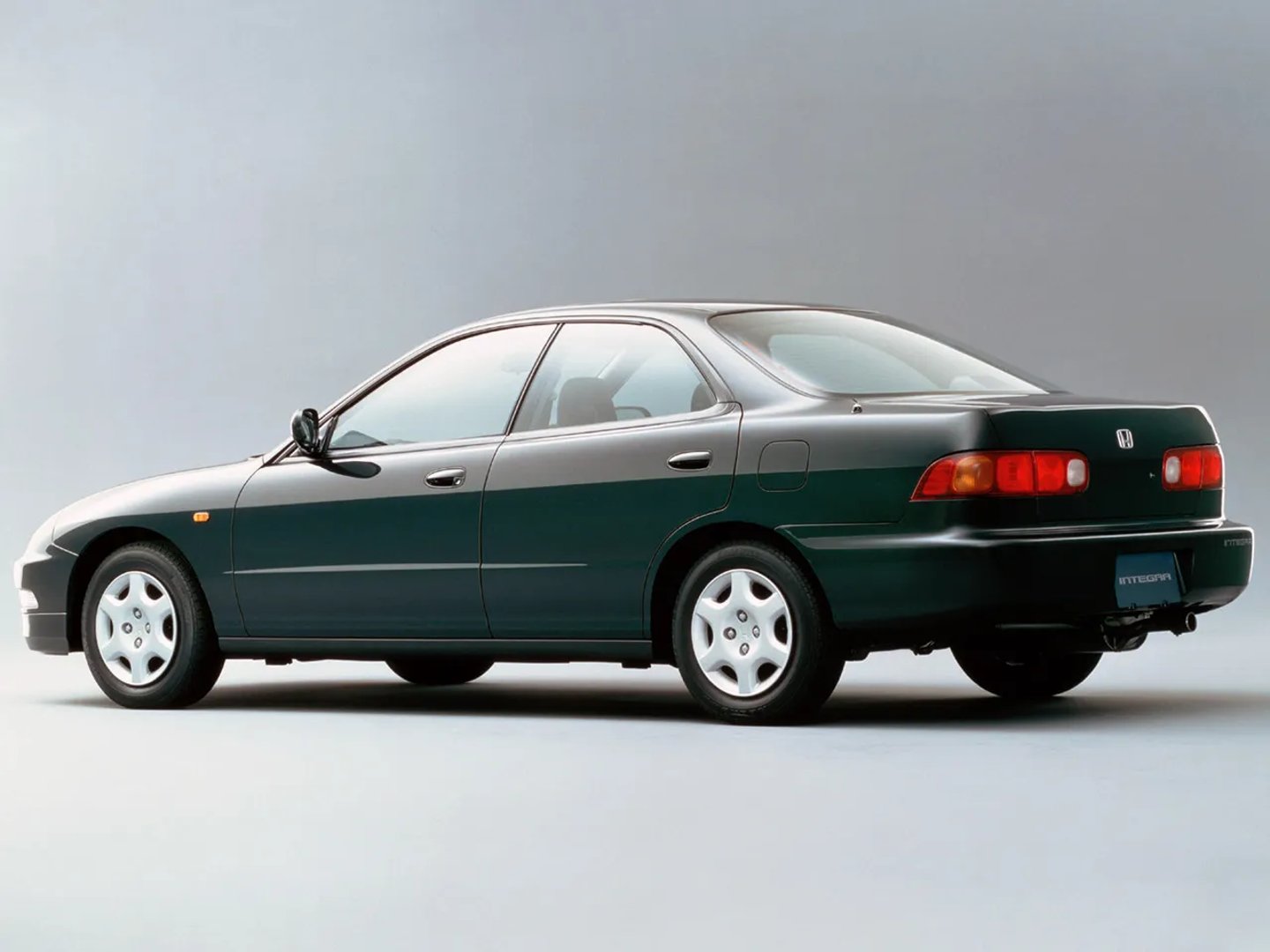 Honda_Integra_3_generation__Sedan__1.jpg