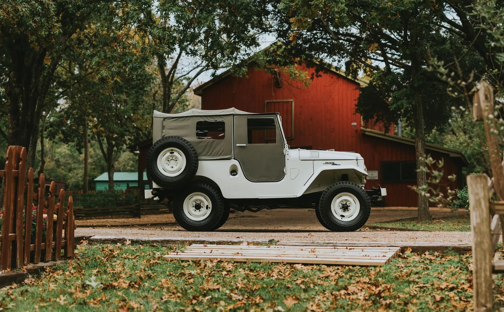 Toyota_LC_4_generation__SUV_cabriolet__4.jpg