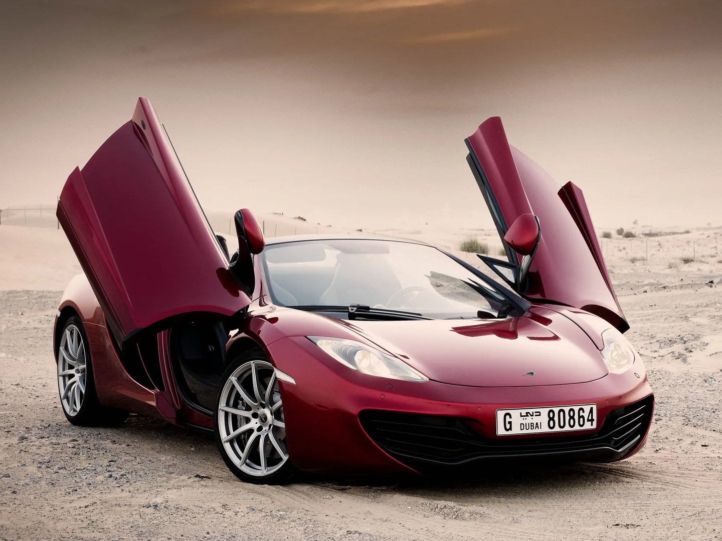 McLaren_MP4-12C_1_generation__Roadster__6.jpg