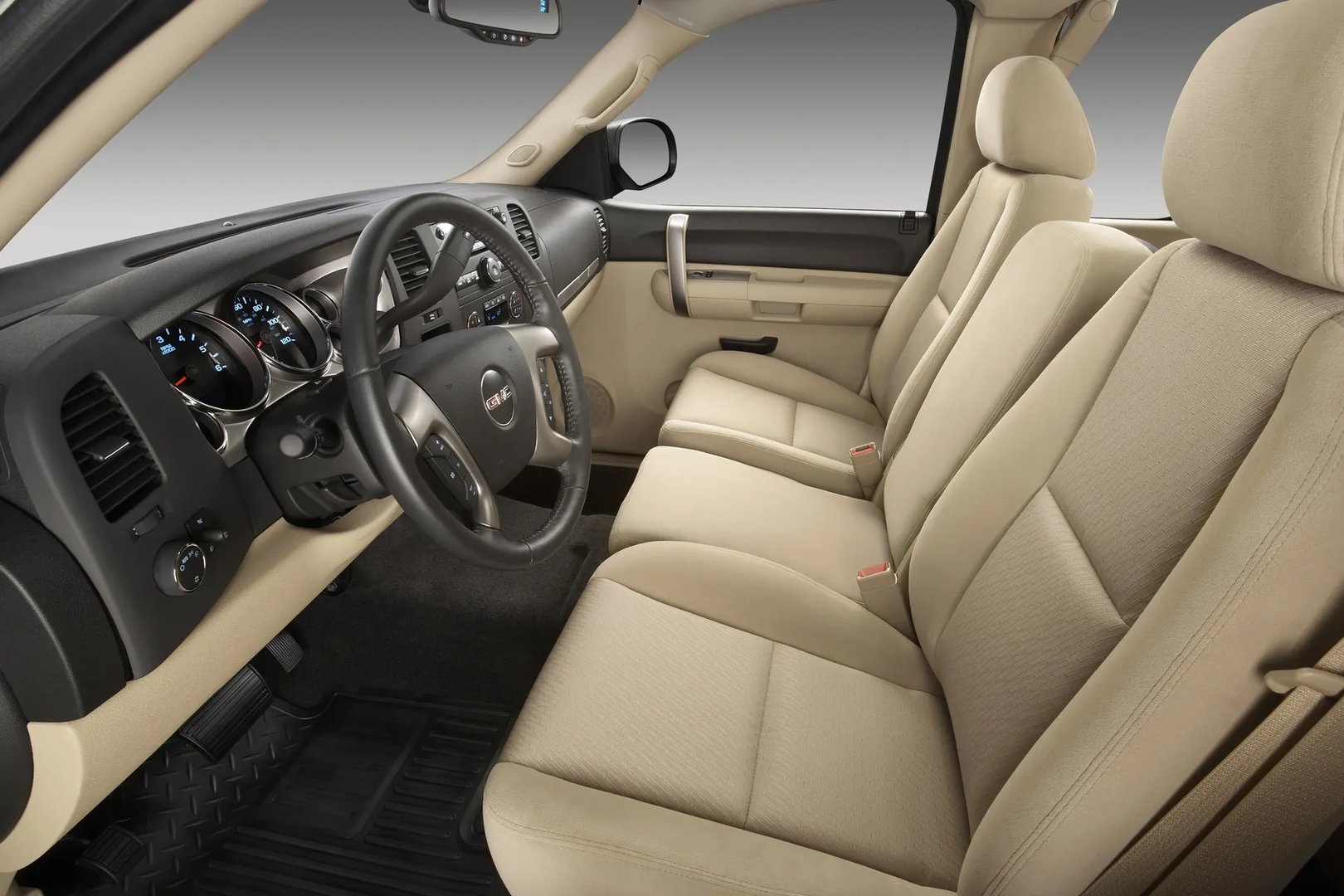 GMC_Sierra_2_generation__Pickup_1.5-cab__8.jpg