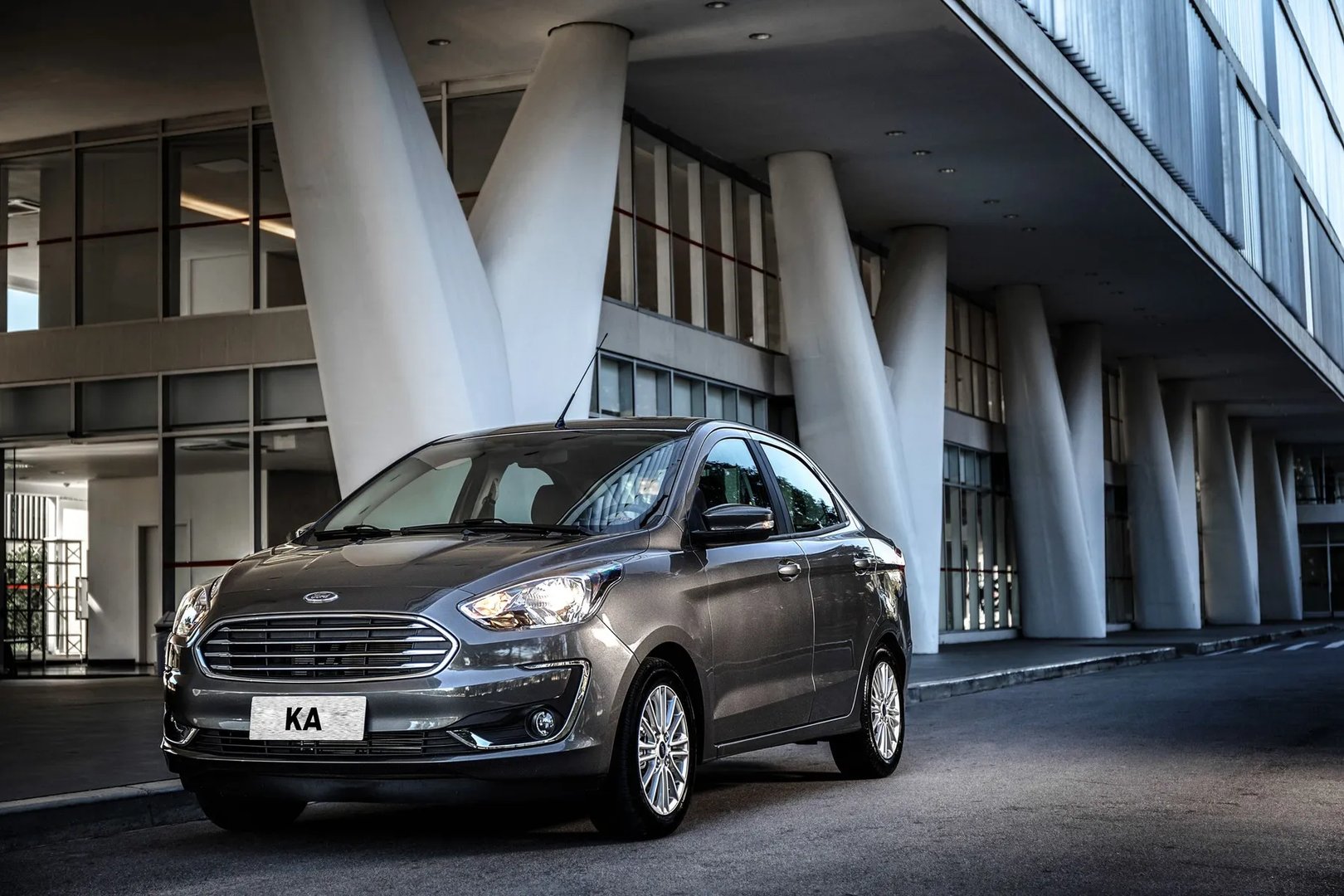 Ford_KA_3_generation_restyling__Sedan__6.jpg