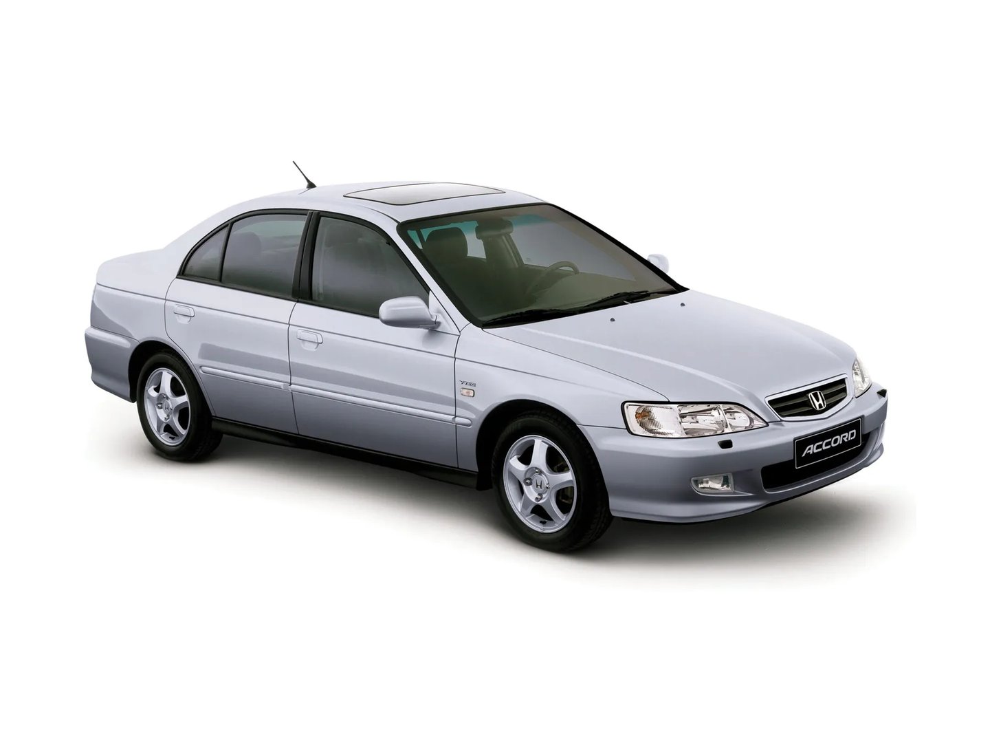 Honda_Accord_6_generation__Sedan__10.jpg
