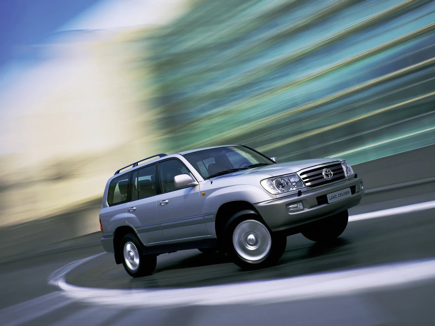 Toyota_LC_10_generation_restyling_2__SUV_5-doors__8.jpg
