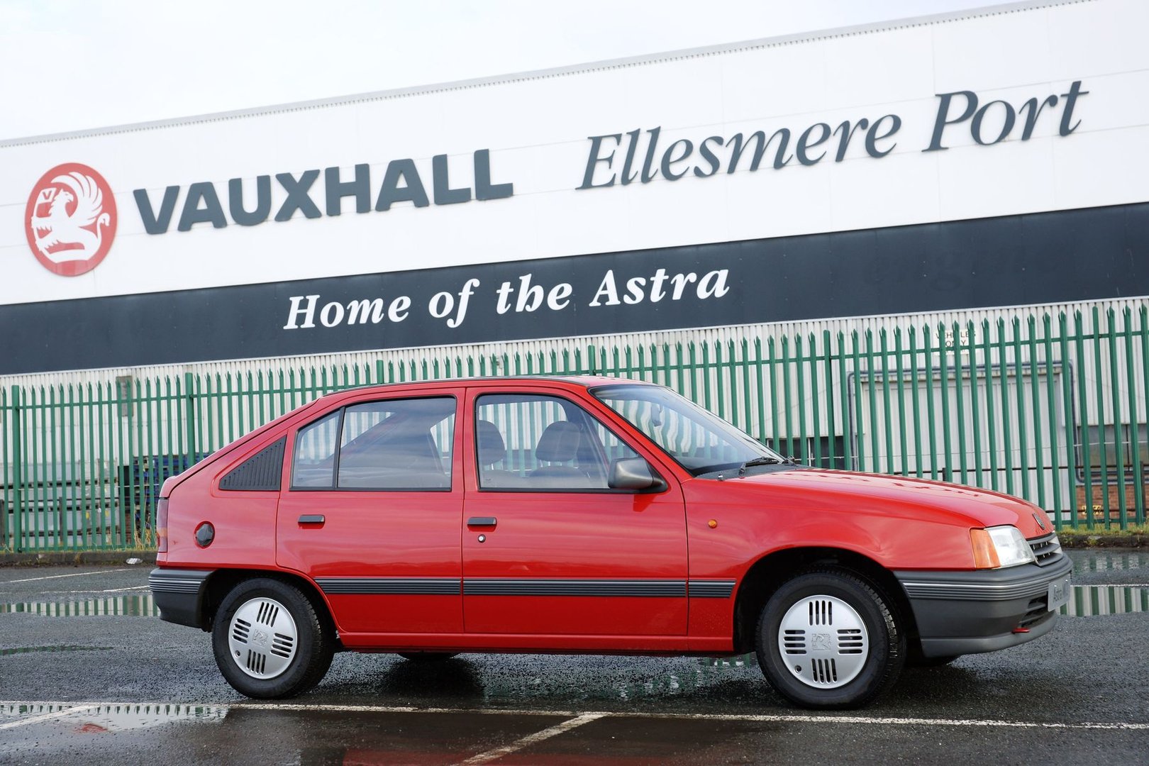 vauxhall_Astra_2_generation__Mini_5-doors__4.jpg