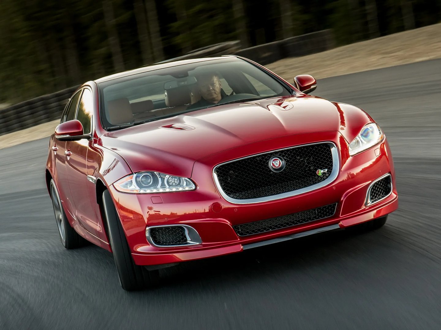 Jaguar XJR 4 generation  Sedan
